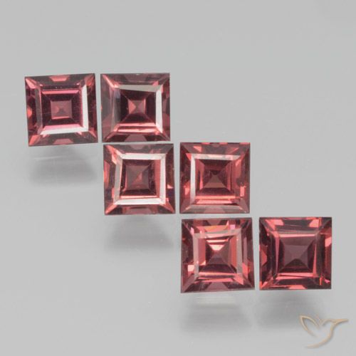 2.92ctw Naturel Rouge moyen Grenat pyrope, Carré, VS