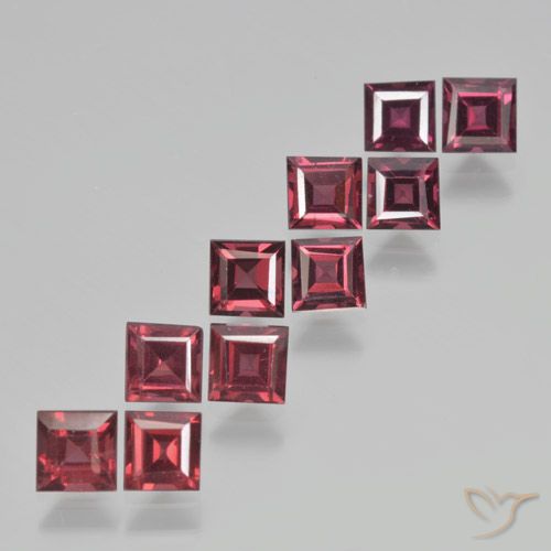 4.49ctw Naturel Rouge écarlate Grenat pyrope, Carré, VS