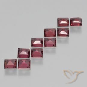 Shop natural 3.64ct Rouge écarlate Grenat pyrope gems, Carré, from Mozambique at GemSelect. In stock, global shipping!