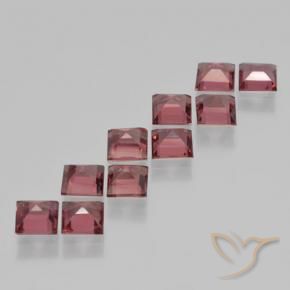 Shop natural 4.18ct Rouge framboises Grenat pyrope gems, Carré, from Mozambique at GemSelect. In stock, global shipping!