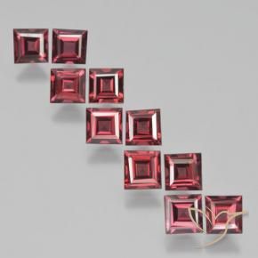 Shop natural 4.40ct Rouge Rosâtre Grenat pyrope gems, Carré, from Mozambique at GemSelect. In stock, global shipping!