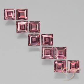 Shop natural 3.87ct Rouge foncé Grenat pyrope gems, Carré, from Mozambique at GemSelect. In stock, global shipping!