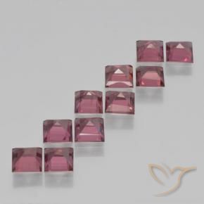 Shop natural 3.87ct Rouge foncé Grenat pyrope gems, Carré, from Mozambique at GemSelect. In stock, global shipping!
