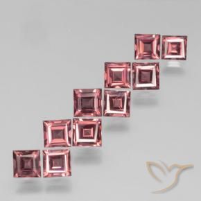 Shop natural 3.96ct Rouge moyen Grenat pyrope gems, Carré, from Mozambique at GemSelect. In stock, global shipping!