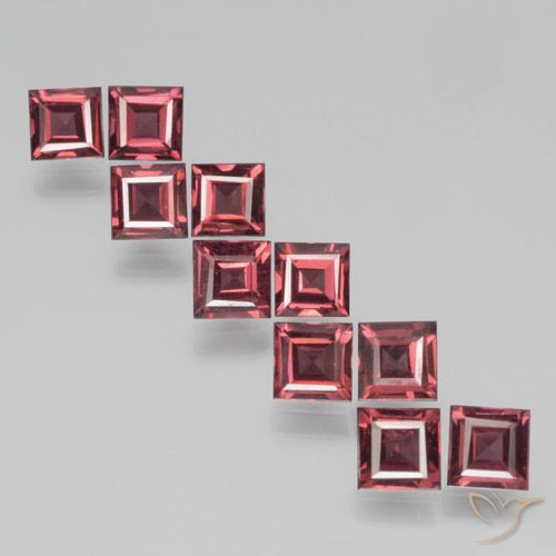 4.26ctw Naturel Rouge moyen-foncé Grenat pyrope, Carré, VS
