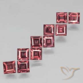 Shop natural 4.24ct Rouge foncé Grenat pyrope gems, Carré, from Mozambique at GemSelect. In stock, global shipping!