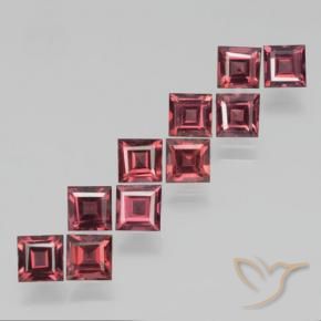 Shop natural 4.40ct Rouge cramoisi Grenat pyrope gems, Carré, from Mozambique at GemSelect. In stock, global shipping!