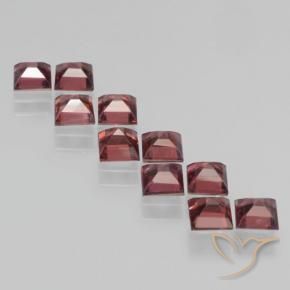 Shop natural 4.40ct Rouge cramoisi Grenat pyrope gems, Carré, from Mozambique at GemSelect. In stock, global shipping!