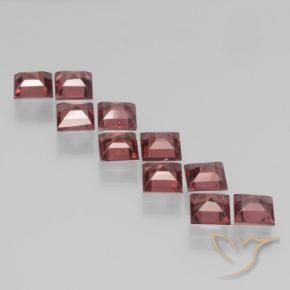 Shop natural 3.95ct Rouge cramoisi Grenat pyrope gems, Carré, from Mozambique at GemSelect. In stock, global shipping!