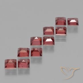 Shop natural 4.26ct Rouge cramoisi Grenat pyrope gems, Carré, from Mozambique at GemSelect. In stock, global shipping!