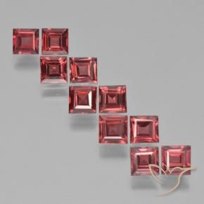 Shop natural 3.97ct Rouge foncé Grenat pyrope gems, Carré, from Mozambique at GemSelect. In stock, global shipping!
