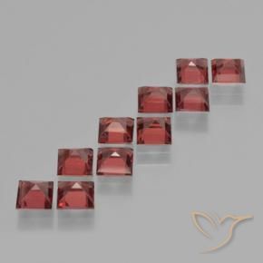 Shop natural 4.27ct Rouge écarlate léger Grenat pyrope gems, Carré, from Mozambique at GemSelect. In stock, global shipping!