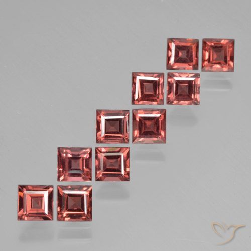 4.52ctw Naturel Rouge moyen Grenat pyrope, Carré, VS