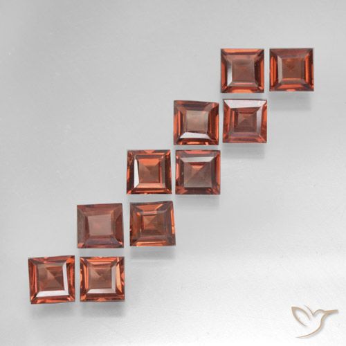 3.47ctw Naturel Rouge moyen Grenat pyrope, Carré, VS