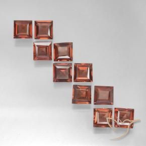 Shop natural 3.47ct Rouge moyen Grenat pyrope gems, Carré, from Mozambique at GemSelect. In stock, global shipping!