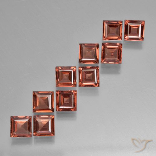 3.76ctw Naturel Rouge cramoisi profond Grenat pyrope, Carré, VS