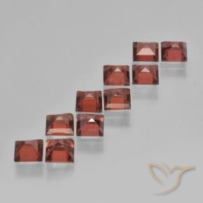 Shop natural 4.31ct Rouge foncé Grenat pyrope gems, Carré, from Mozambique at GemSelect. In stock, global shipping!