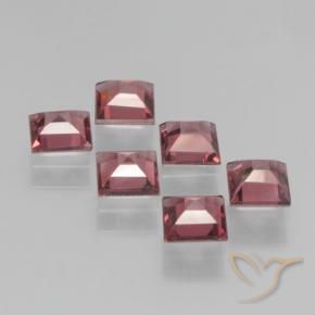 Shop natural 2.41ct Rouge Rosâtre Grenat pyrope gems, Carré, from Mozambique at GemSelect. In stock, global shipping!