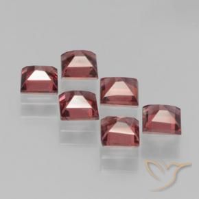 Shop natural 2.82ct Rouge Rosâtre Grenat pyrope gems, Carré, from Mozambique at GemSelect. In stock, global shipping!
