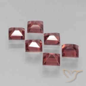 Shop natural 2.55ct Rouge écarlate Grenat pyrope gems, Carré, from Mozambique at GemSelect. In stock, global shipping!