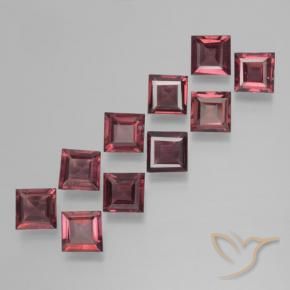 Shop natural 3.51ct Rouge foncé Grenat pyrope gems, Carré, from Mozambique at GemSelect. In stock, global shipping!