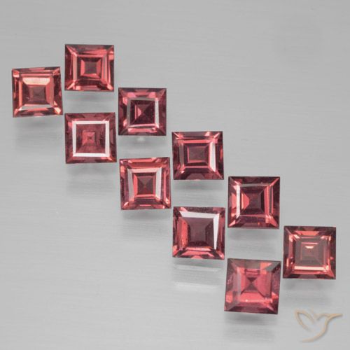 4.62ctw Naturel Rouge foncé Grenat pyrope, Carré, VS