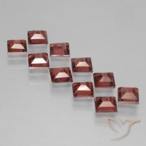 Shop natural 3.98ct Rouge foncé Grenat pyrope gems, Carré, from Mozambique at GemSelect. In stock, global shipping!