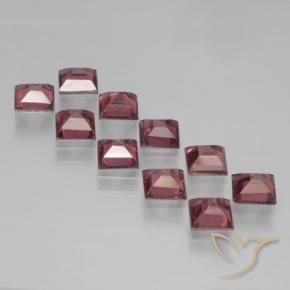Shop natural 4.42ct Rouge moyen-foncé Grenat pyrope gems, Carré, from Mozambique at GemSelect. In stock, global shipping!