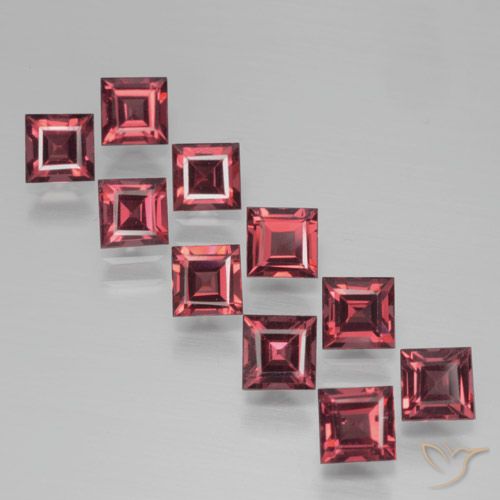 4.68ctw Naturel Rouge moyen Grenat pyrope, Carré, VS