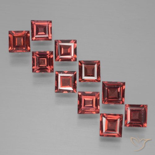 4.11ctw Naturel Rouge moyen Grenat pyrope, Carré, VS