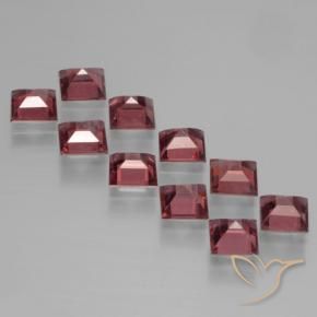 Shop natural 4.26ct Rouge foncé Grenat pyrope gems, Carré, from Mozambique at GemSelect. In stock, global shipping!