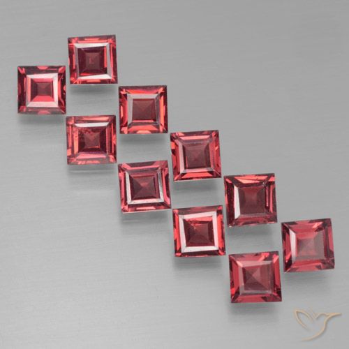 4.13ctw Naturel Vin rouge profond Grenat pyrope, Carré, VS