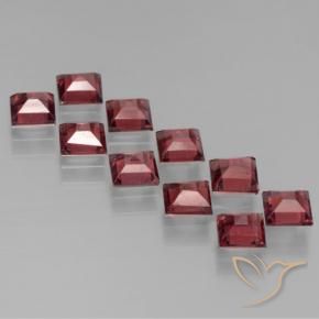 Shop natural 4.13ct Vin rouge profond Grenat pyrope gems, Carré, from Mozambique at GemSelect. In stock, global shipping!