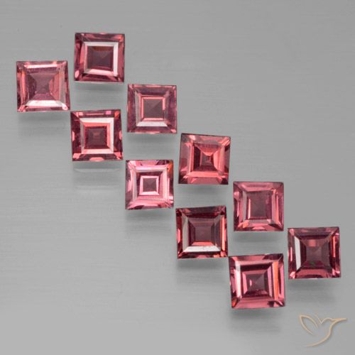 3.88ctw Naturel Rouge moyen-foncé Grenat pyrope, Carré, VS