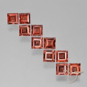 Shop natural 4.00ct Rouge écarlate Grenat pyrope gems, Carré, from Mozambique at GemSelect. In stock, global shipping!