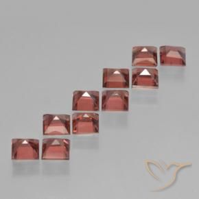 Shop natural 4.78ct Rouge moyen Grenat pyrope gems, Carré, from Mozambique at GemSelect. In stock, global shipping!