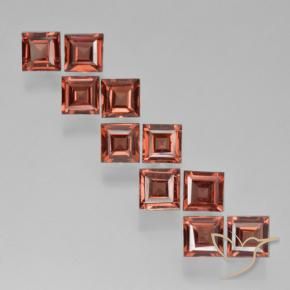 Shop natural 4.17ct Rouge moyen Grenat pyrope gems, Carré, from Mozambique at GemSelect. In stock, global shipping!