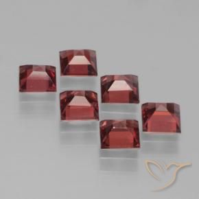 Shop natural 2.71ct Rouge écarlate Grenat pyrope gems, Carré, from Mozambique at GemSelect. In stock, global shipping!