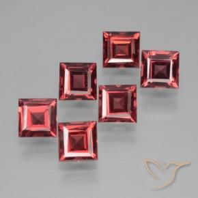 Shop natural 2.66ct Rouge foncé Grenat pyrope gems, Carré, from Mozambique at GemSelect. In stock, global shipping!