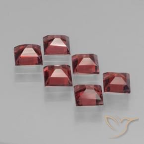 Shop natural 2.49ct Rouge foncé Grenat pyrope gems, Carré, from Mozambique at GemSelect. In stock, global shipping!