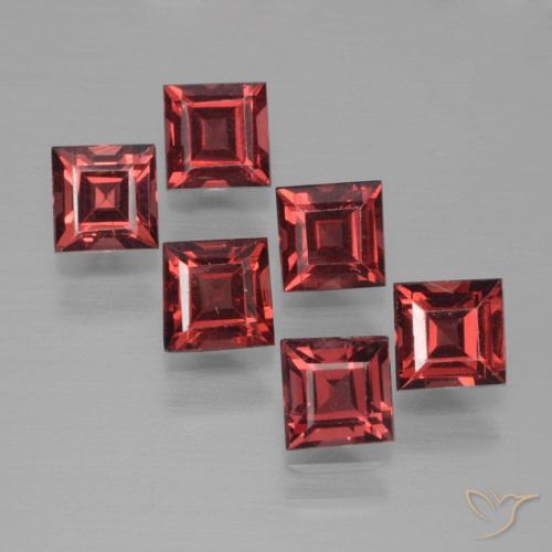 2.80ctw Naturel Rouge écarlate profond Grenat pyrope, Carré, VS