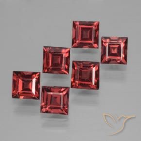 Shop natural 2.80ct Rouge écarlate profond Grenat pyrope gems, Carré, from Mozambique at GemSelect. In stock, global shipping!
