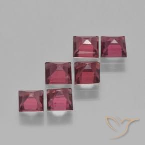 Shop natural 2.28ct Rouge framboises Grenat pyrope gems, Carré, from Mozambique at GemSelect. In stock, global shipping!