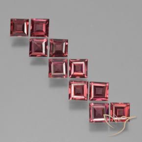 Shop natural 3.80ct Rouge foncé Grenat pyrope gems, Carré, from Mozambique at GemSelect. In stock, global shipping!