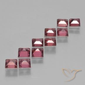 Shop natural 3.71ct Rouge foncé Grenat pyrope gems, Carré, from Mozambique at GemSelect. In stock, global shipping!