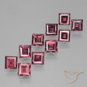 Shop natural 4.30ct Rouge foncé Grenat pyrope gems, Carré, from Mozambique at GemSelect. In stock, global shipping!