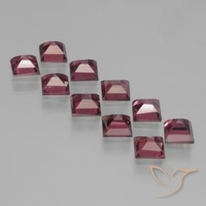 Shop natural 4.30ct Rouge foncé Grenat pyrope gems, Carré, from Mozambique at GemSelect. In stock, global shipping!