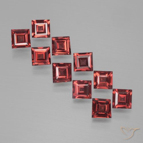 3.34ctw Naturel Rouge foncé Grenat pyrope, Carré, VS