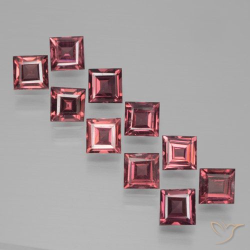 Achetez naturel 4,13ct rouge grenat pyrope gems, carré, en provenance mozambique chez gemselect. en stock, livraison internationale!