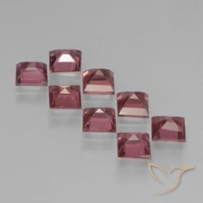 Shop natural 3.05ct Rouge foncé Grenat pyrope gems, Carré, from Mozambique at GemSelect. In stock, global shipping!